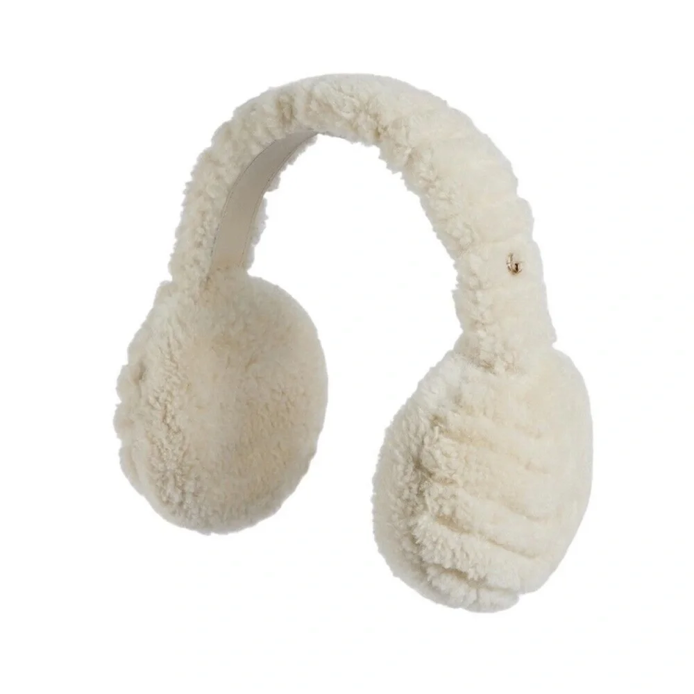 Gucci‎ beige Fuzzy Ear Muffs